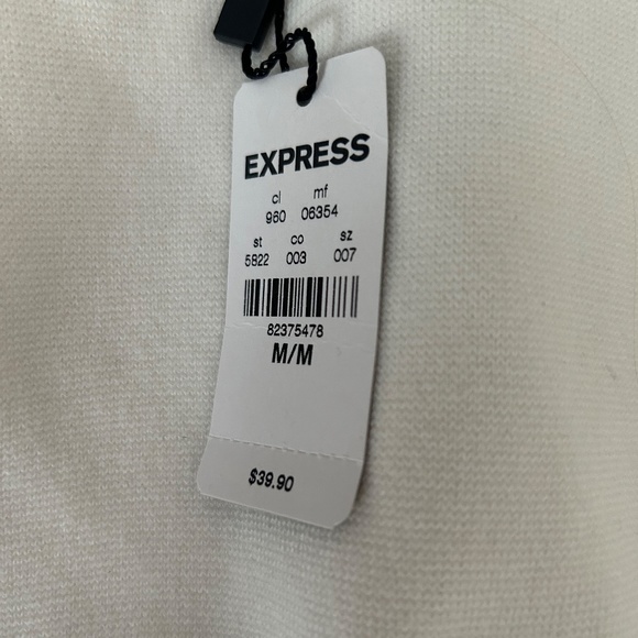 Express Crop Top - Picture 3 of 6